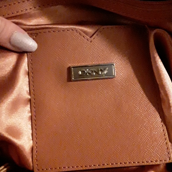DKNY purse - Picture 8 of 8